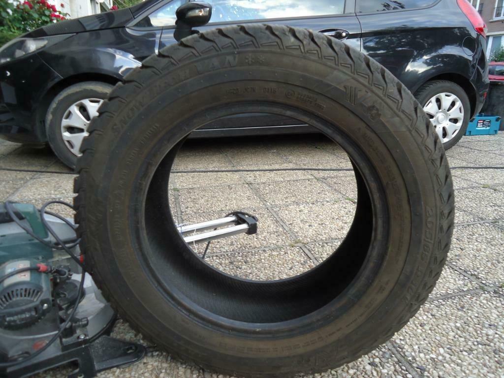 Un pneu hiver marque Snow Tech VAN - NEUF !!!, Neuf, Pneus hiver, Enlèvement ou Envoi, 16 pouces