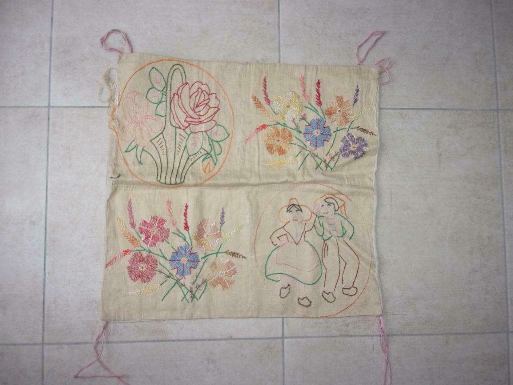 très ancien travail de broderie, Hobby & Loisirs créatifs, Hobby & Loisirs Autre, Utilisé, Enlèvement ou Envoi