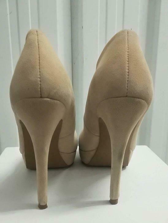 961 * MANGO super sexy hoge hakken (p 38), Kleding | Dames, Schoenen, Gedragen, Pumps, Ophalen of Verzenden