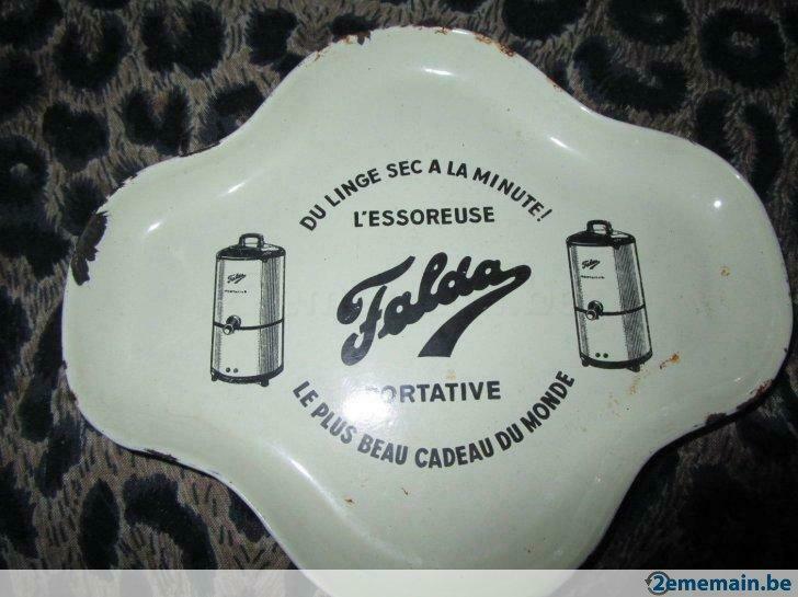 Cendrier Email Ancien, Collections