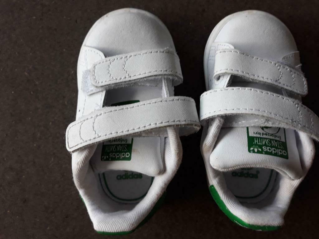 Schoenen Adidas stan smith maat 19, Enfants & Bébés, Vêtements de bébé | Chaussures & Chaussettes, Adidas, Garçon ou Fille, Enlèvement ou Envoi