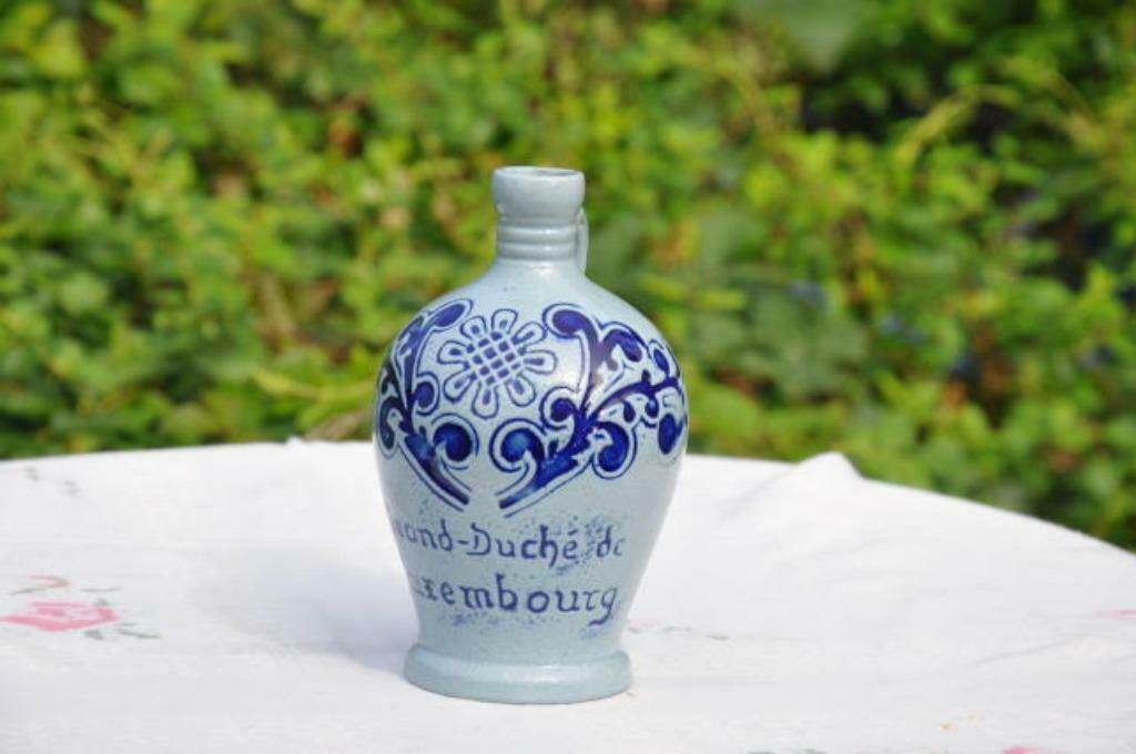 § bouteille en grès grand duché du Luxembourg, Enlèvement ou Envoi