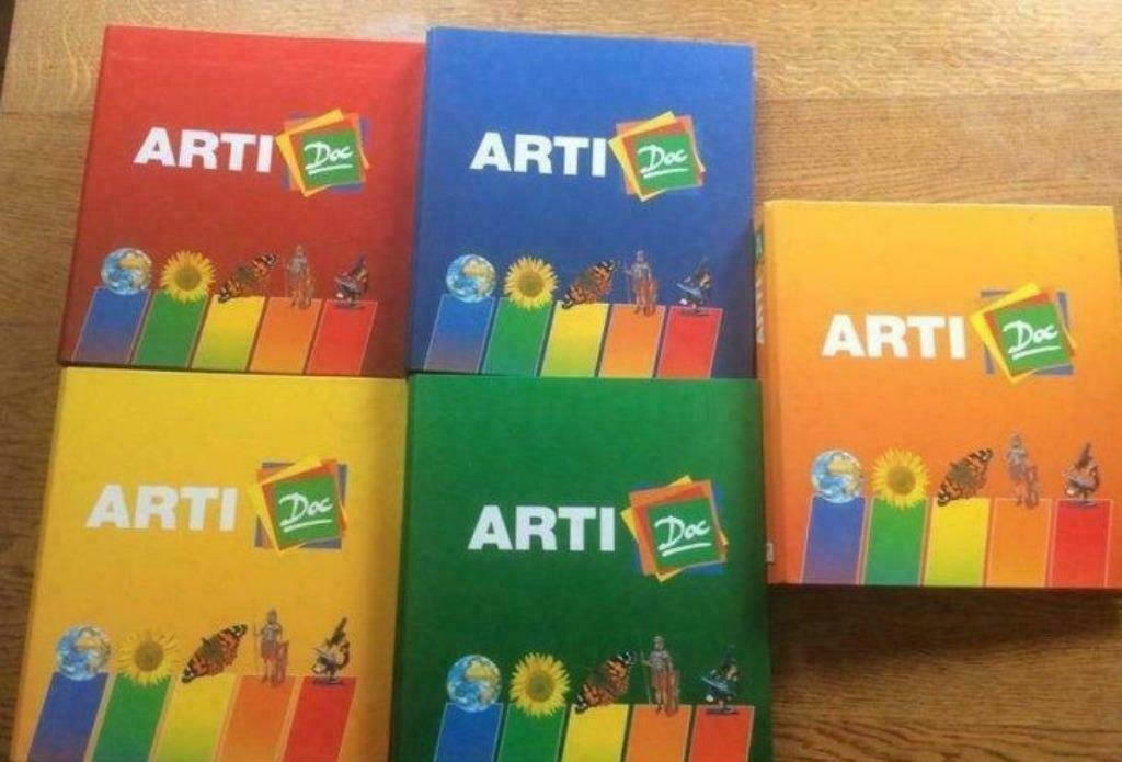 Collection "Artidoc", Boeken, Wetenschap, Zo goed als nieuw, Natuurwetenschap, Ophalen of Verzenden