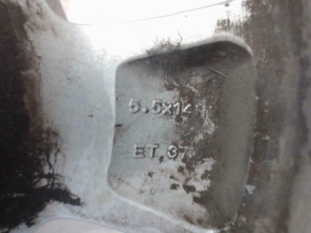 roue  alu origne  ford  fiesta  14 pouces  et 37, Enlèvement ou Envoi, Avant, Ford, Pare-chocs