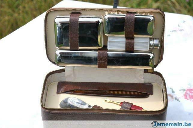 trousse de toilette  et de secour de voyage en skaï vintage, Enlèvement ou Envoi, Utilisé