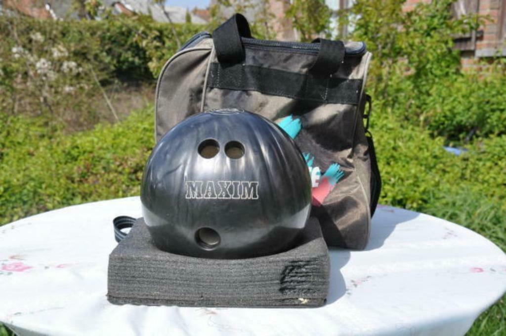 §  boule de bowling maxim ebonite + sac, Sports & Fitness, Bowling, Enlèvement ou Envoi, Utilisé, Boule