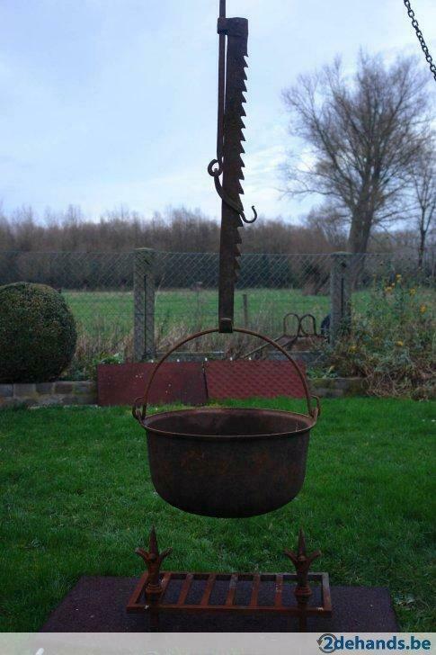 Heksenketel - Openhaardhaak met kuip en rooster, Ophalen