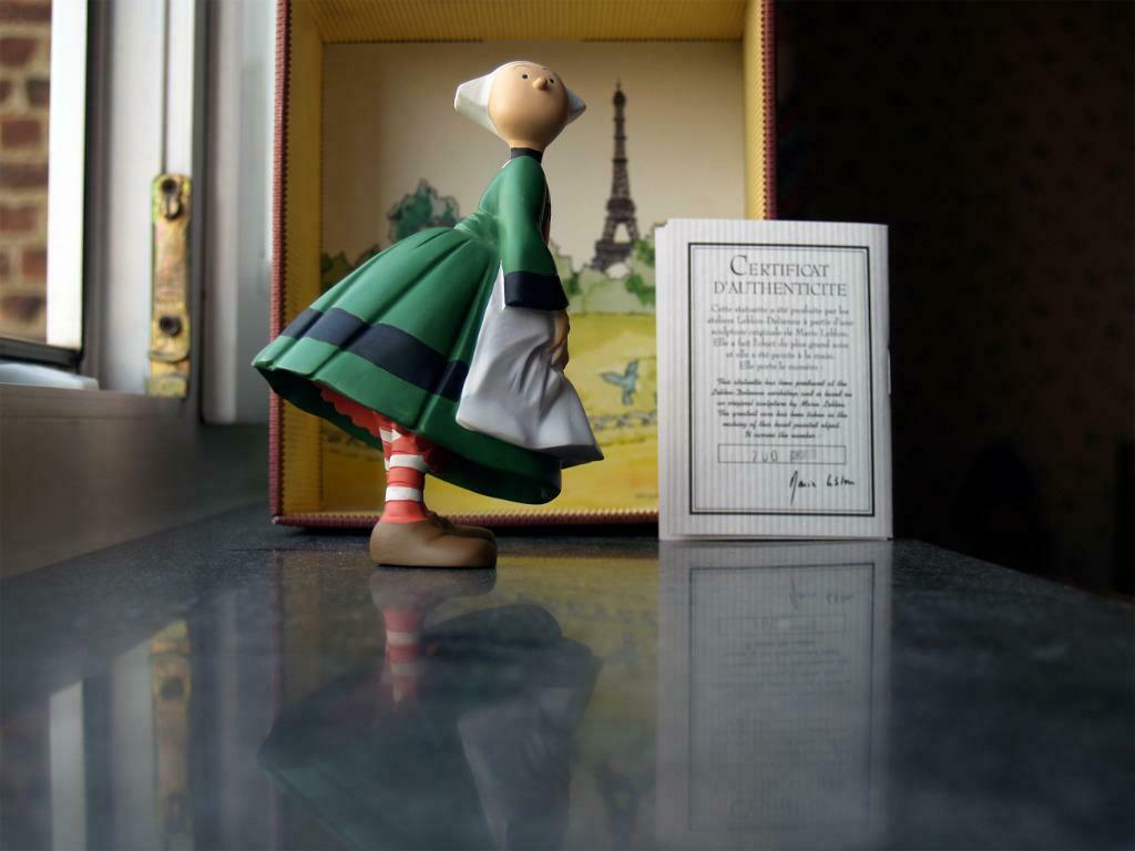 Bécassine devant la Tour Eiffel, Collections, Enlèvement ou Envoi, Autres personnages, Utilisé, Statue ou Figurine