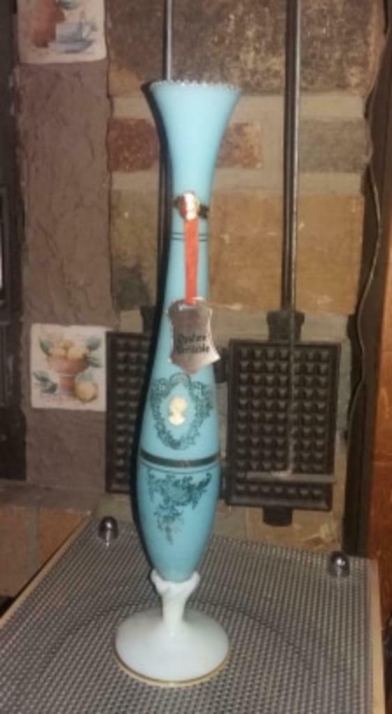 vase en opaline, Antiquités & Art, Enlèvement