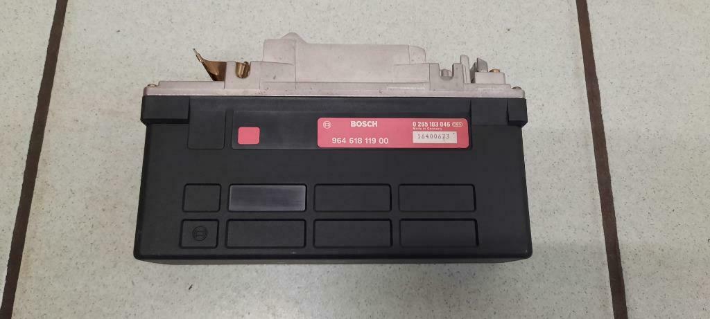 1 Boitier ABS pour Porsche 964, Autos : Pièces & Accessoires, Freins & Transmission, Porsche, Utilisé, Enlèvement ou Envoi