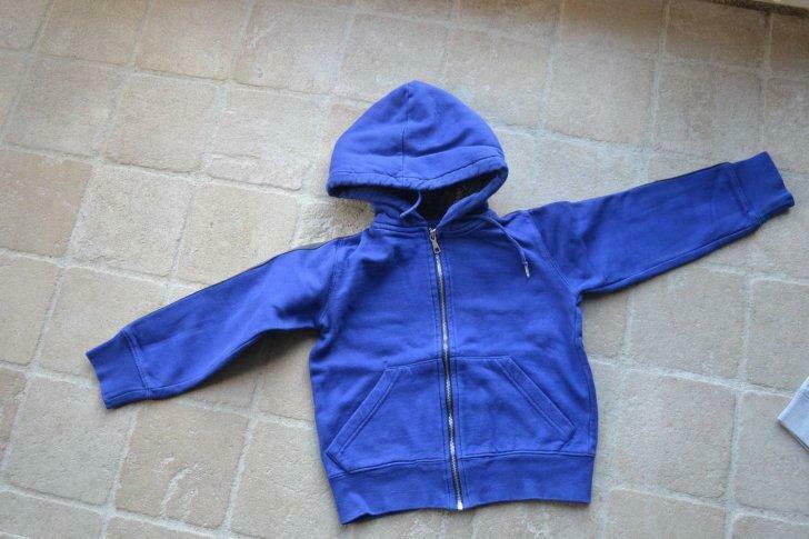 Blauwe vest Simple Kids, Kinderen en Baby's, Ophalen of Verzenden, Gebruikt, Jongen, Trui of Vest