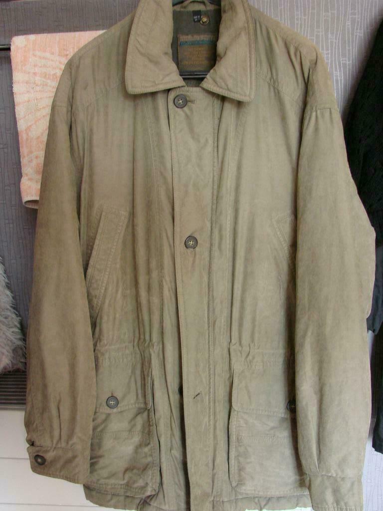 herenmantel: degelijk  maat 46-48, Enlèvement ou Envoi, Porté, Taille 48/50 (M), Beige