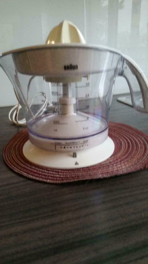 PRESSE AGRUMES ELECTRIQUE BRAUN, Enlèvement ou Envoi, Utilisé, Électrique