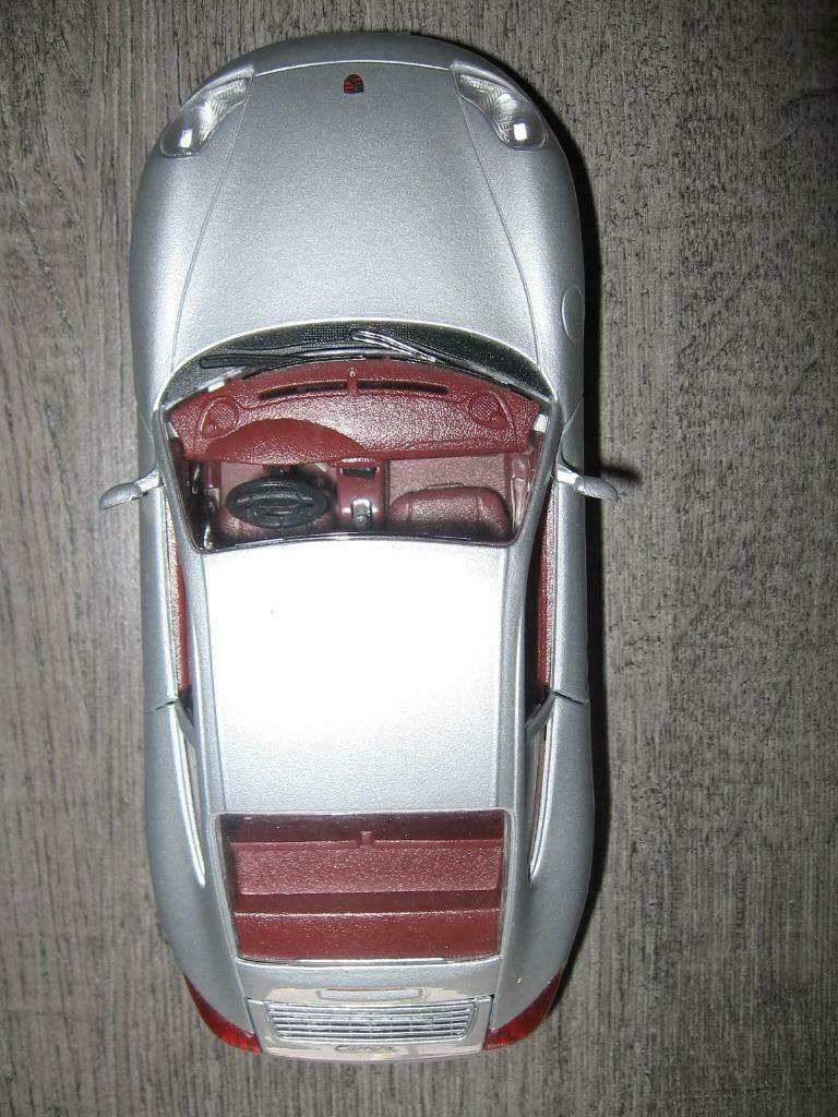 PORSCHE CARRERA 911-1997 bburago ECHELLE 1 à 24 !!!!!!!!!!!!, Enlèvement ou Envoi, Comme neuf, Voiture, Burago
