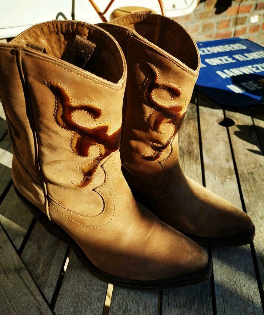 Bottes mi-hautes western taille 40 Mazcalero bon état, Vêtements | Femmes, Chaussures, Enlèvement ou Envoi, Boots et Botinnes