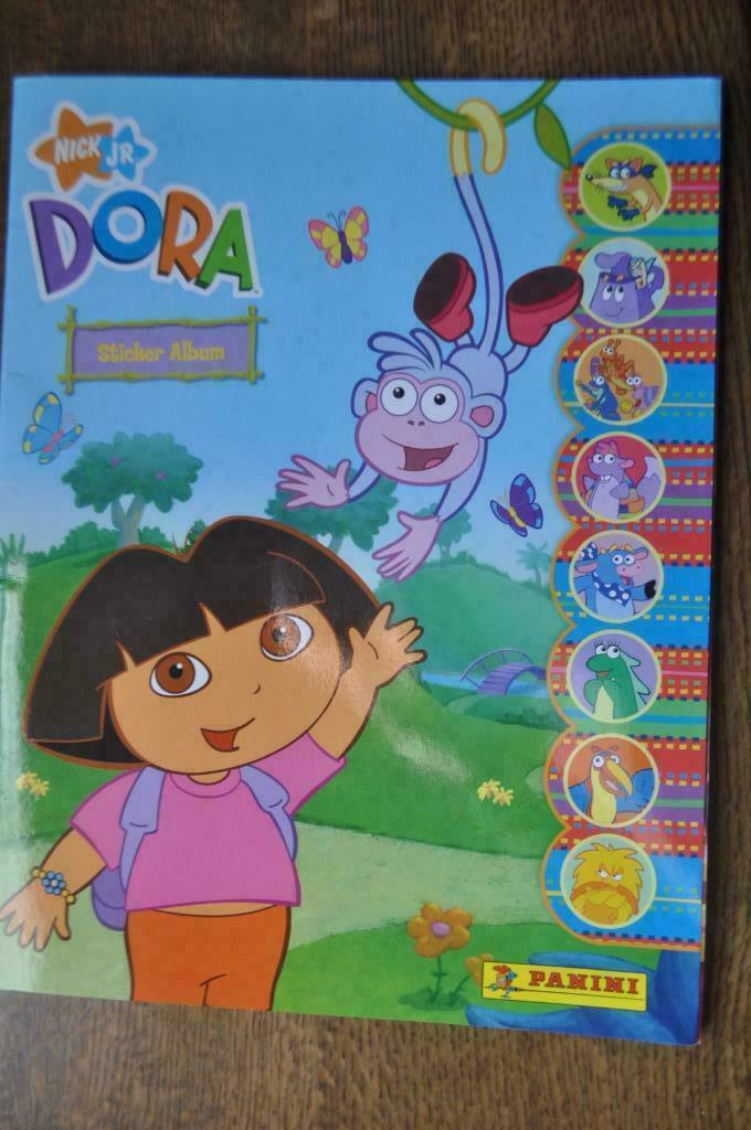 PANINI COMPLEET ALBUM + POSTER DORA, Ophalen of Verzenden, Gebruikt, Strip of Tekenfilm