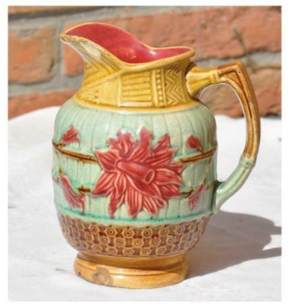 §pichet barbotine nimy a restaurer (106), Antiquités & Art, Enlèvement