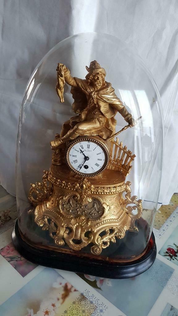 Antieke klok, Enlèvement