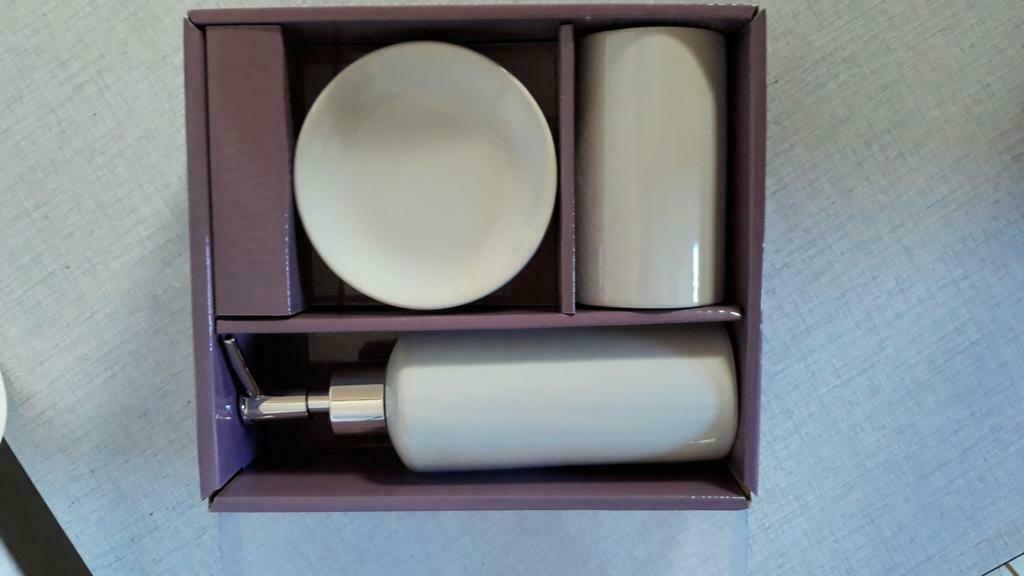 Guy Levasseur badkameraccessoireset, Verzenden, Nieuw, Beige