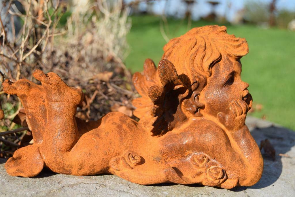 Engel, bedachtzame cherubijn in gepatineerd gietijzer, Tuin en Terras, Ophalen of Verzenden, Zo goed als nieuw, Metaal, Engelenbeeld