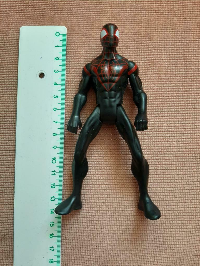 Spiderman noir, Enlèvement