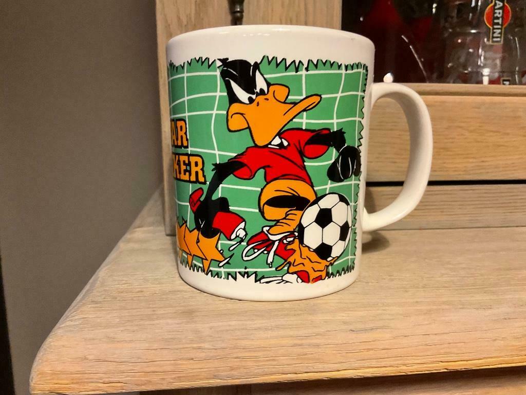 Vintage Mok Looney Tunes Daffy Duck Star Striker Voetbal, Verzamelen, Ophalen of Verzenden, Looney Tunes, Zo goed als nieuw, Gebruiksvoorwerp