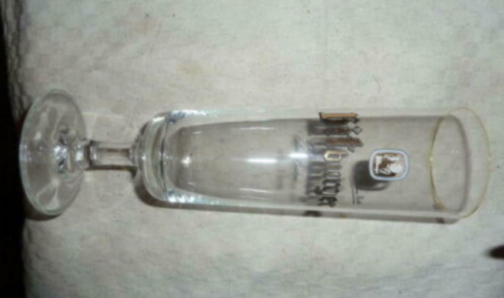 #E bier glas BITBURGER Ein Besonderes unter den Besten 0,3L, Verzamelen, Glas en Drinkglazen, Ophalen of Verzenden, Gebruikt, Bierglas