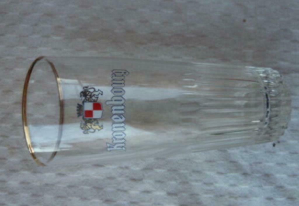 #C bier glas KRONENBOURG pilsglas met gouden rand, Ophalen of Verzenden, Gebruikt, Bierglas