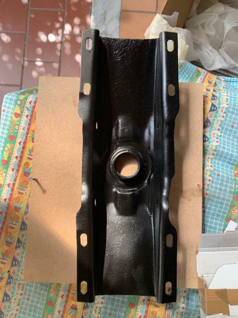 Support inférieur de boîte de vitesses pour Jaguar Mk2, Autos : Pièces & Accessoires, Enlèvement ou Envoi, Utilisé, Jaguar