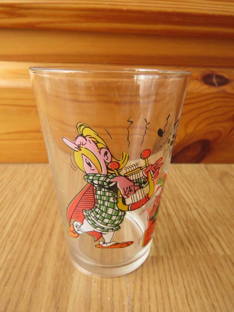 Vintage superbe verre Asterix et Obelix de 1968, Collections, Enlèvement ou Envoi, Astérix et Obélix, Neuf, Ustensile