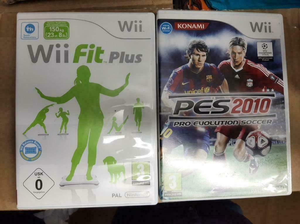 Wii spelletjes perfecte staat wiifit plus en pes 2010, Verzenden, Overige genres, 2 spelers, Zo goed als nieuw