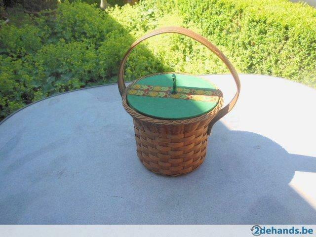 retro naaimandje, Hobby en Vrije tijd, Naaien en Fournituren, Ophalen, Gebruikt