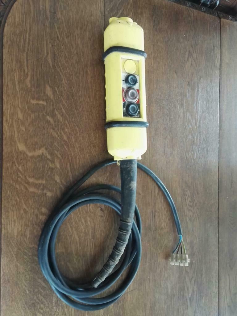 Motorbediening, Ophalen, Gebruikt, Elektriciteit