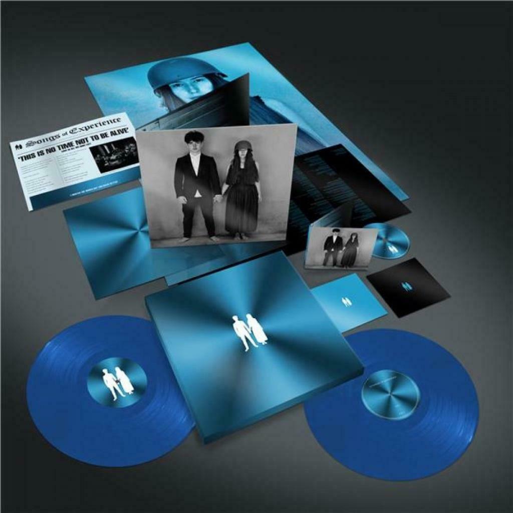 2LP+Cd Box U2 Songs Of Experience BLAUW Vinyl Numbered NIEUW, Cd's en Dvd's, Vinyl | Pop, Ophalen of Verzenden, Nieuw in verpakking