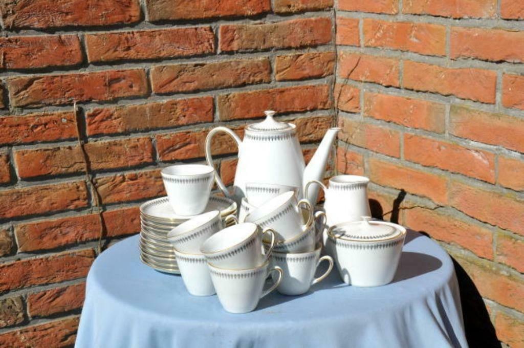 §service a café porcelaine blanche décor sapin renverse, Ophalen of Verzenden