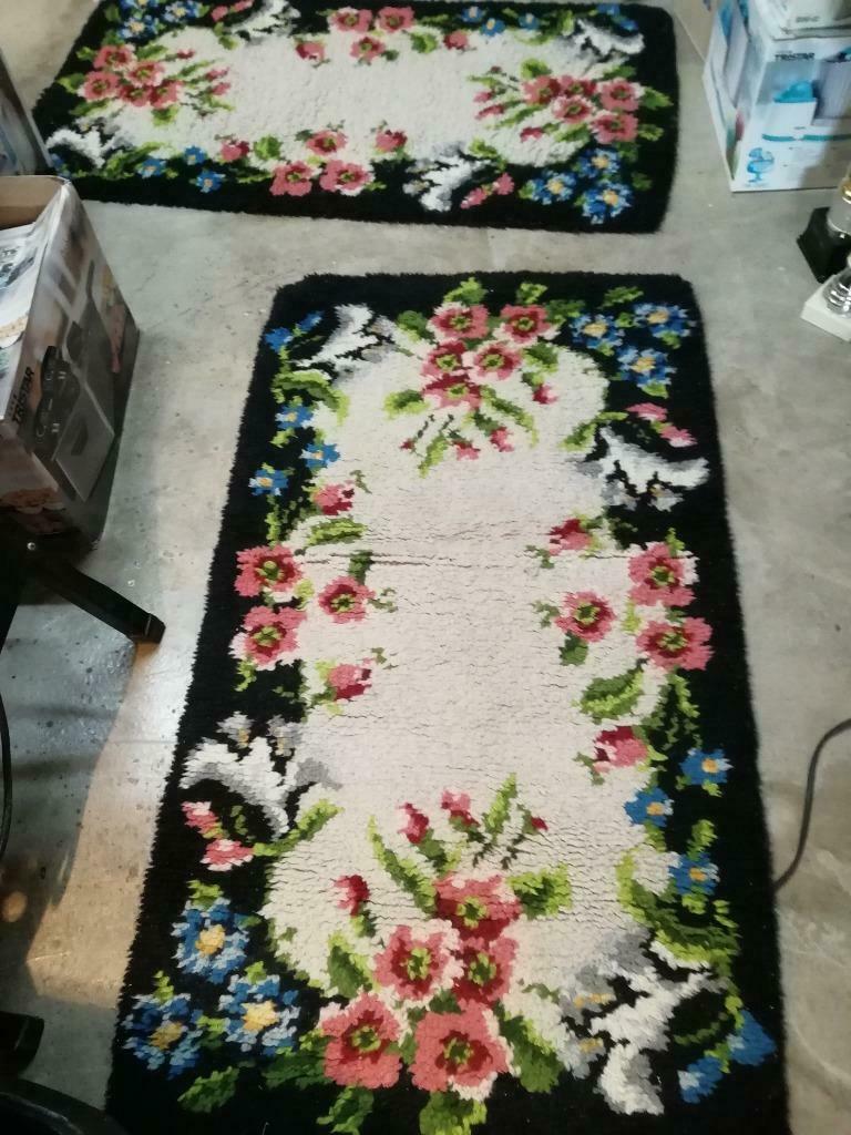 2 tapis pure laine - fabrication personnelle, Maison & Meubles, Ameublement | Tapis & Moquettes, Enlèvement ou Envoi, 50 à 100 cm