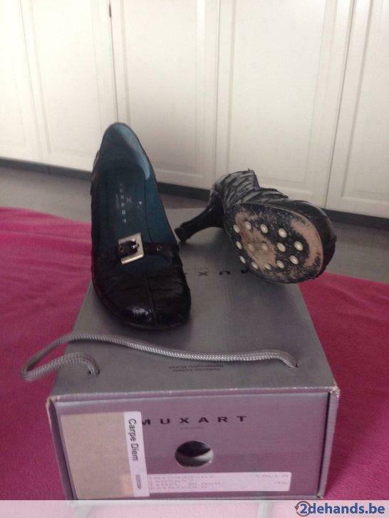 Mooie zwarte croco lederen pumps van Muxart. Maat 36, Vêtements | Femmes, Chaussures, Enlèvement ou Envoi, Porté, Noir, Escarpins