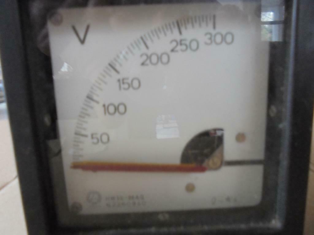 analoge 3fasen spanningsmeter, Ophalen, Gebruikt