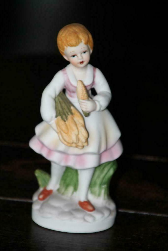 Porseleinen meisje met maïskolven, Ophalen of Verzenden, Zo goed als nieuw, Mens