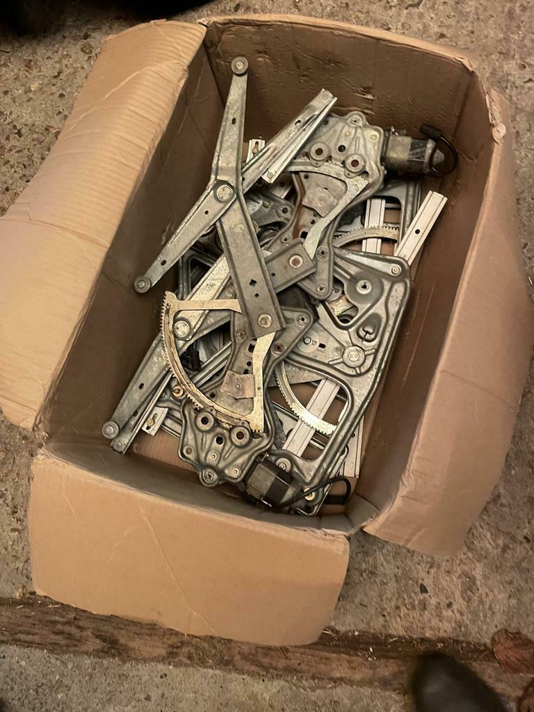 Bmw e30 cabrio raam mechanisme, Auto-onderdelen, Ophalen of Verzenden, BMW