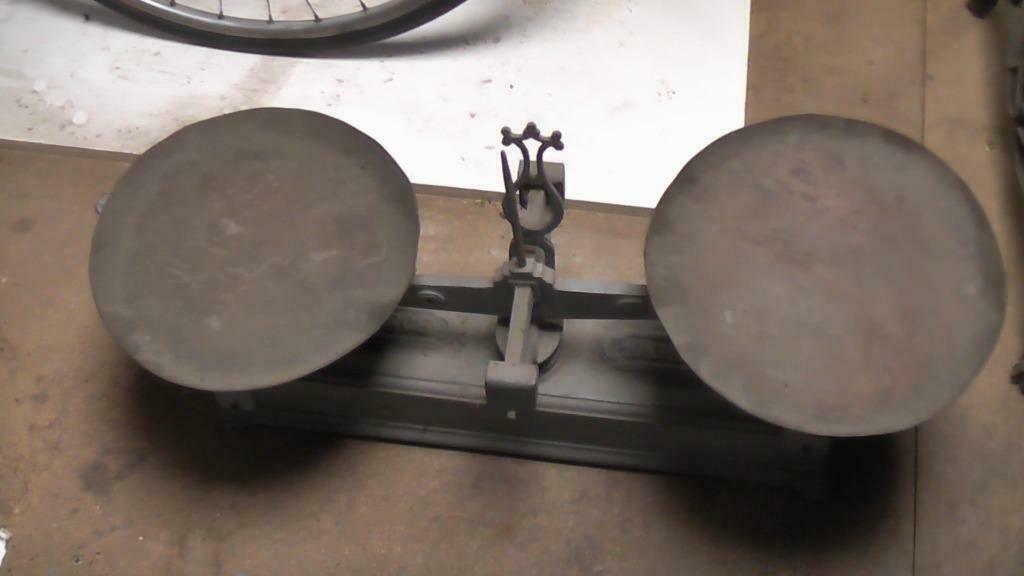 ancienne balance en fonte et assiette en cuivre rouge 10 kil, Enlèvement ou Envoi, Cuivre