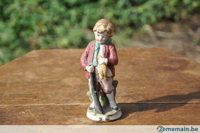 statue en biscuit garconnet chasseur, Antiquités & Art, Enlèvement ou Envoi