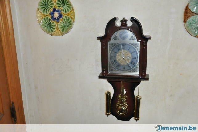 horloge murale en plastique de style ancien, Enlèvement ou Envoi, Utilisé
