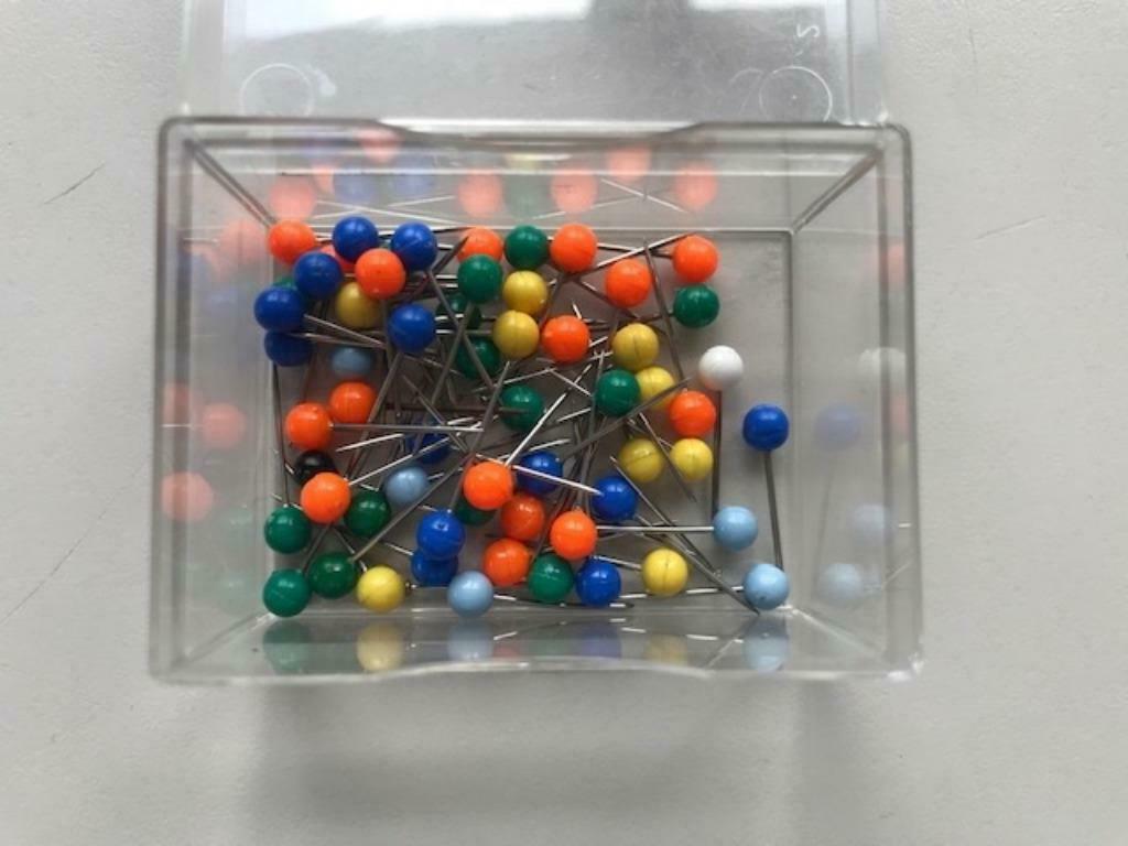 Lot nieuwe prikbord spelden - 2cm (prijs/lot) (zn4970), Huis en Inrichting, Woonaccessoires | Memoborden, Ophalen of Verzenden