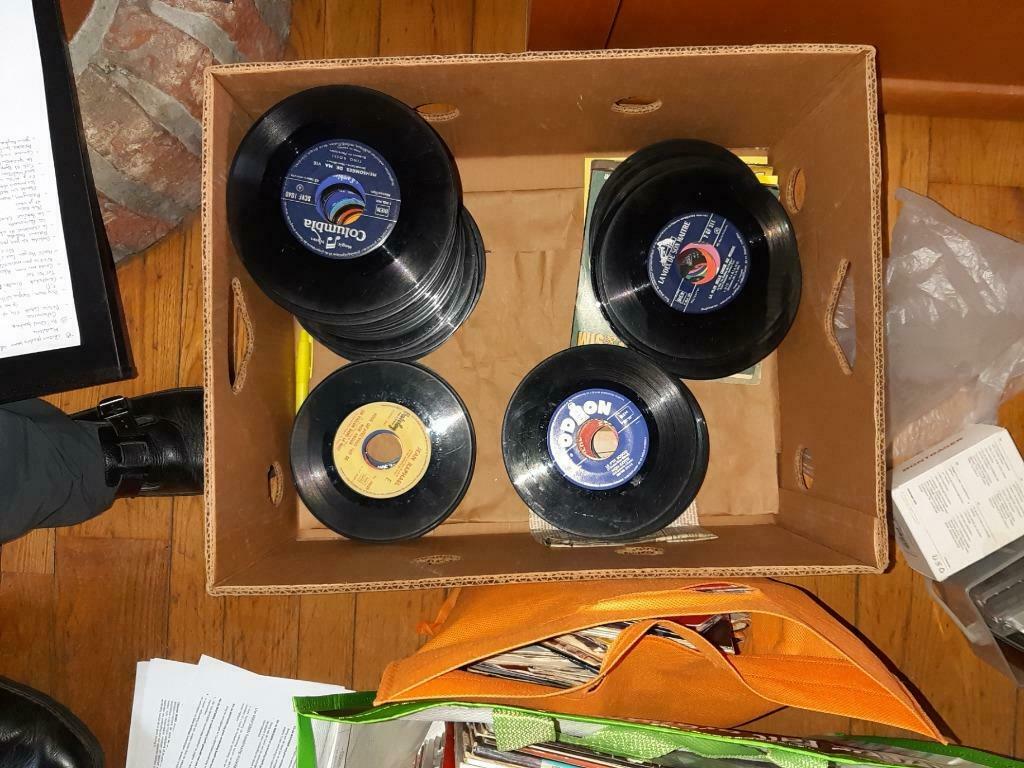 plaques de vinyle de devans 1991, Enlèvement