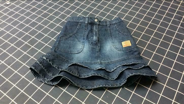 Belle jupe stretch en jean ESPRIT. 122. NOUVEAU !, Neuf, Robe ou Jupe, Enlèvement ou Envoi, Esprit