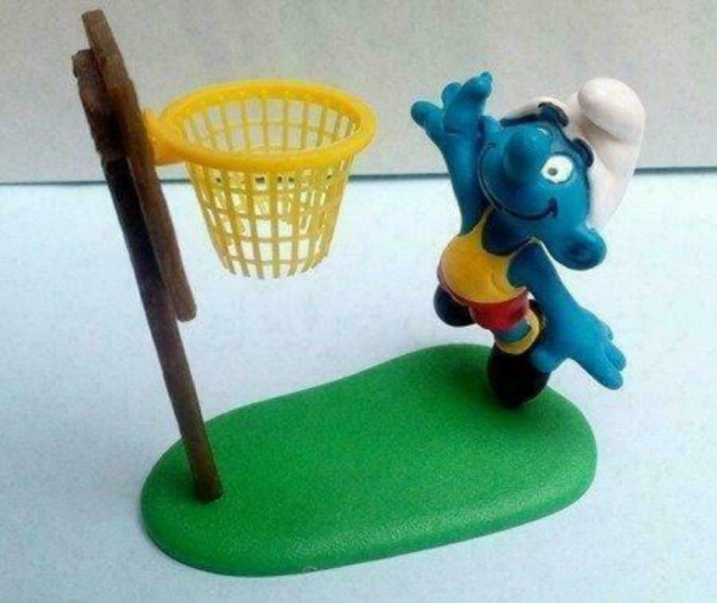 Super smurfen : basketball smurf 40512, Verzamelen, Ophalen of Verzenden, Gebruikt, Poppetje, Figuurtje of Knuffel