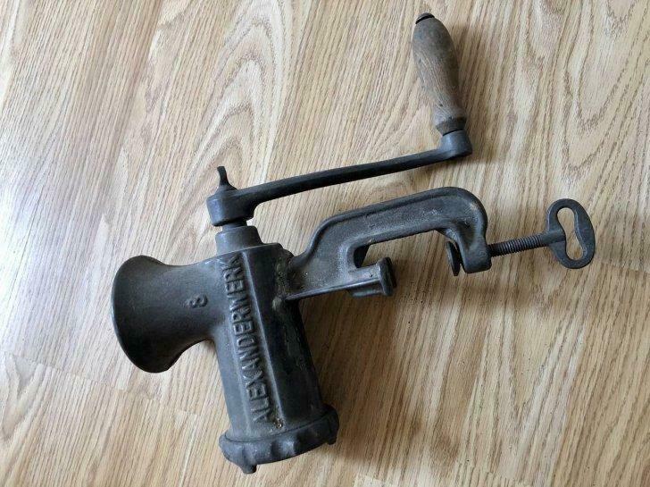 Oude manuele Alexanderwerk 8 vleesmolen, Elektronische apparatuur, Gebruikt