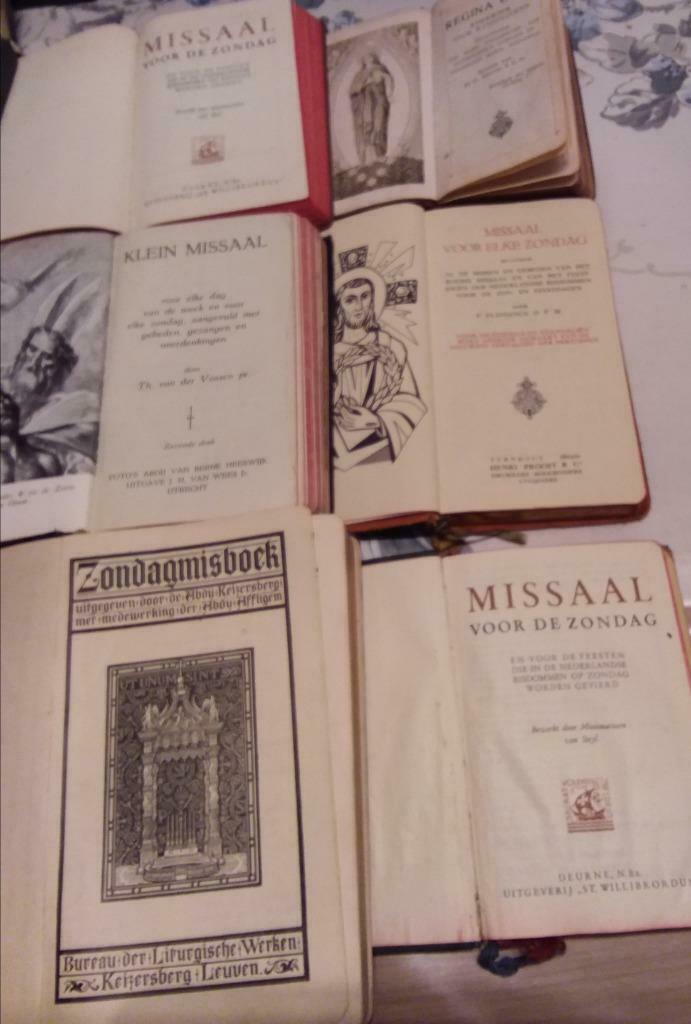 Antieke kerk_ en misboekjes, missalen, Ophalen of Verzenden, Gebruikt, Boek, Christendom | Katholiek