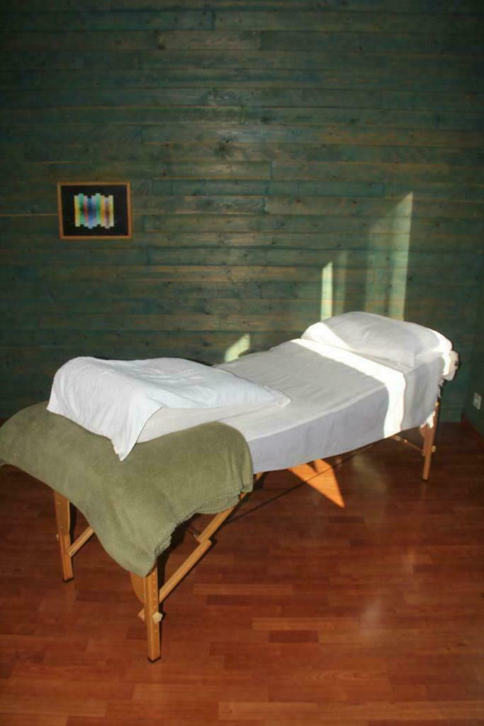 Soins énergétiques dans mon cabinet ou à distance, Services & Professionnels, Se rend à domicile, Autre thérapie